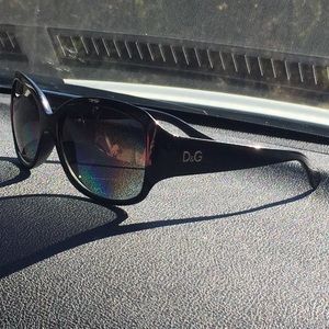 Polarized D&G